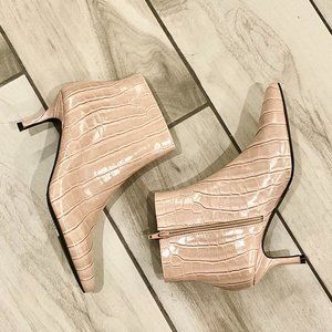 NWOT Fashionable Blush Croc Bootie
